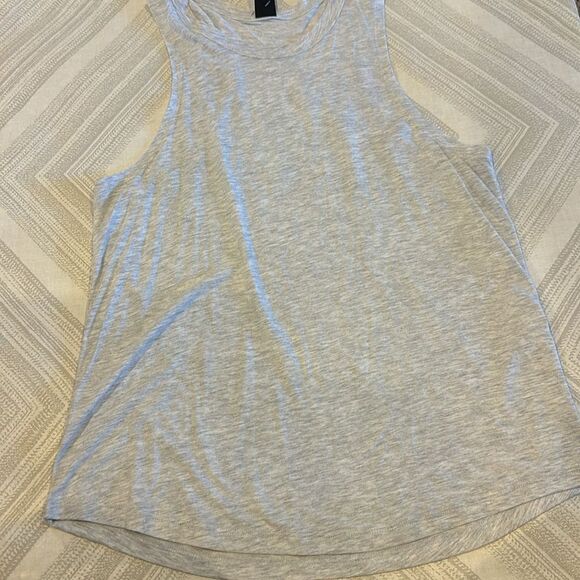 Style Reform Women’s Light Heather Grey Moon & Star Silver Graphic Tank Top - Picture 4 of 6